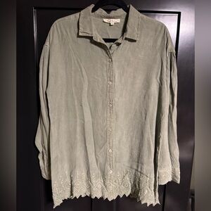 Women's Green Button-Up Top